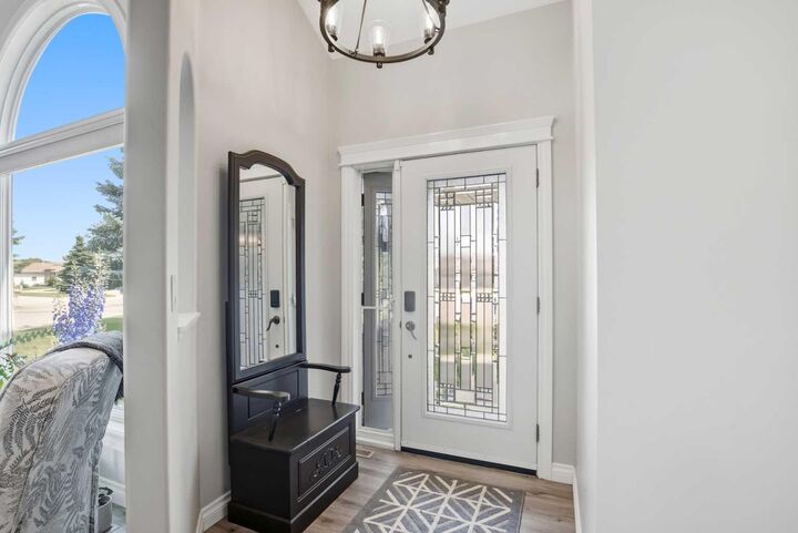Property Photo: 5933 45 Street Crescent Street Crescent AB T4G 1L4