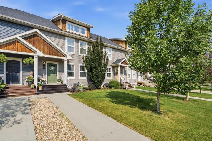 Property Photo:  14 Reid Court  AB T4S 0L9 
