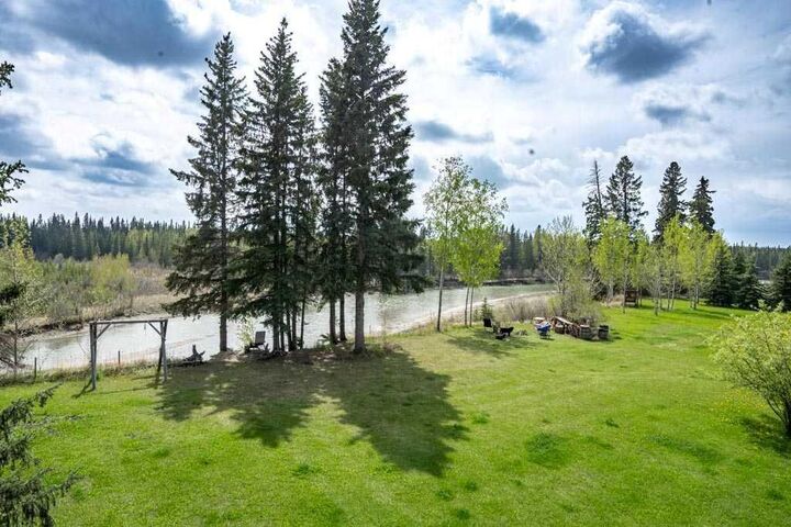374074 Range Road 6-2 — photo 1