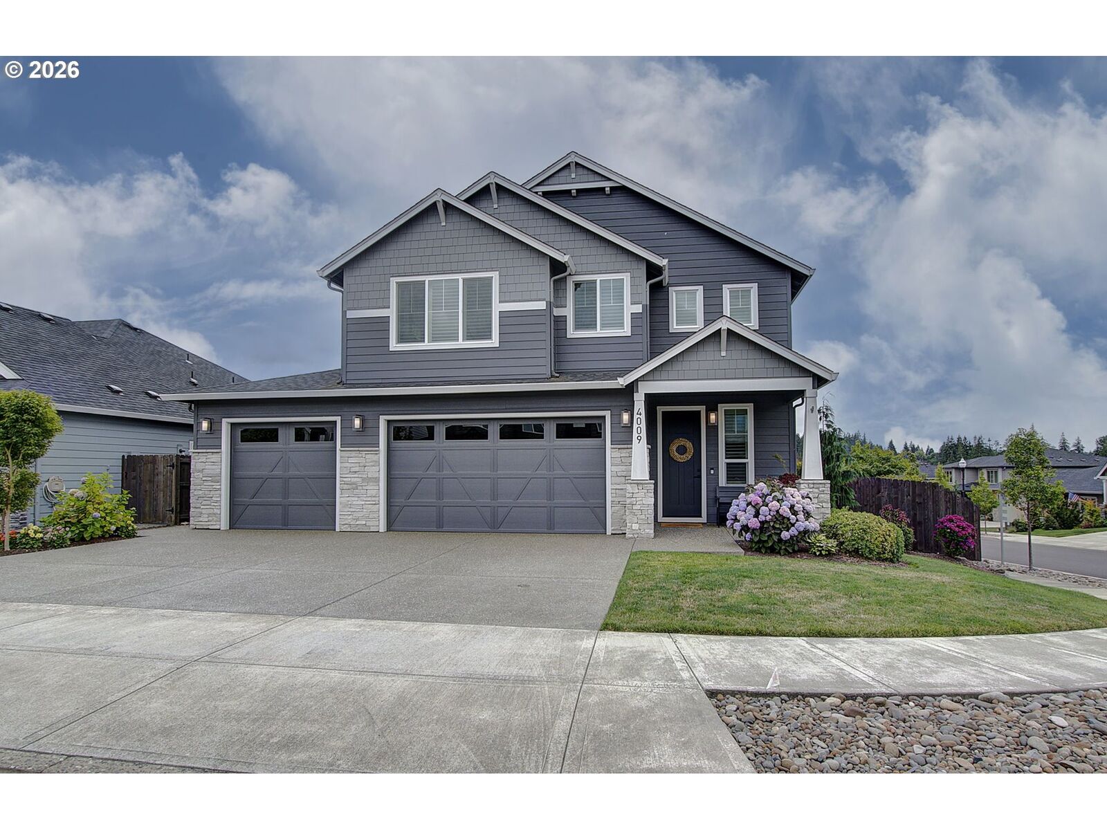 Property Photo:  4009 S 16th Way  WA 98642 