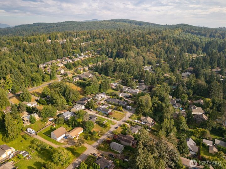 Property Photo:  1305  Raymond Street  WA 98229 