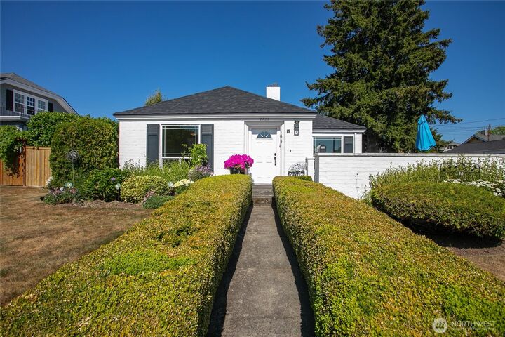 Property Photo:  2716  Cornwall Avenue  WA 98225 