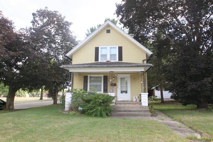 Property Photo:  1304 Montague Street  IL 61102 