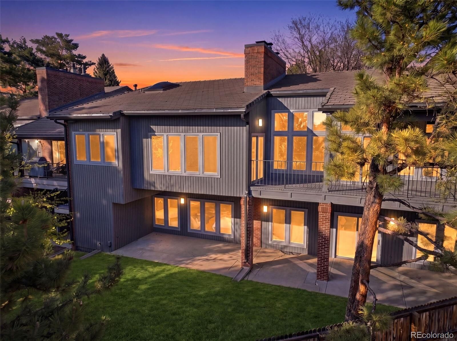 Property Photo: 27 Beacon Hill Lane CO 80111