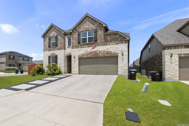 Property Photo: 905 Pasture Rose TX 78130