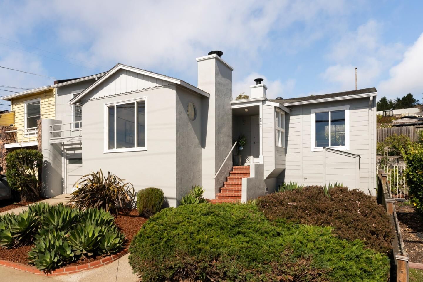 Property Photo:  377 Hillside Boulevard  CA 94014 