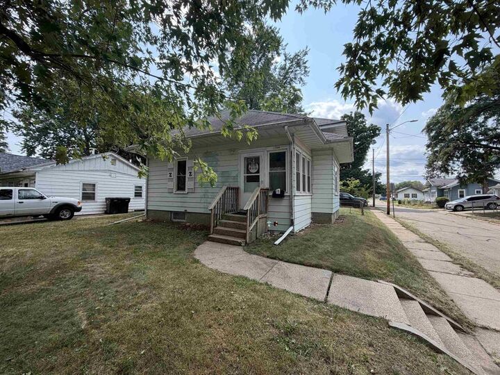 Property Photo:  1734 Fayette Avenue  WI 53511 