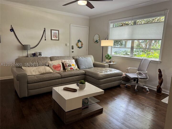 Property Photo:  5580 SW 78th St 137A  FL 33143 
