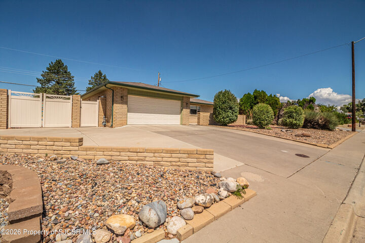Property Photo:  3005 N Sunset Avenue  NM 87401 