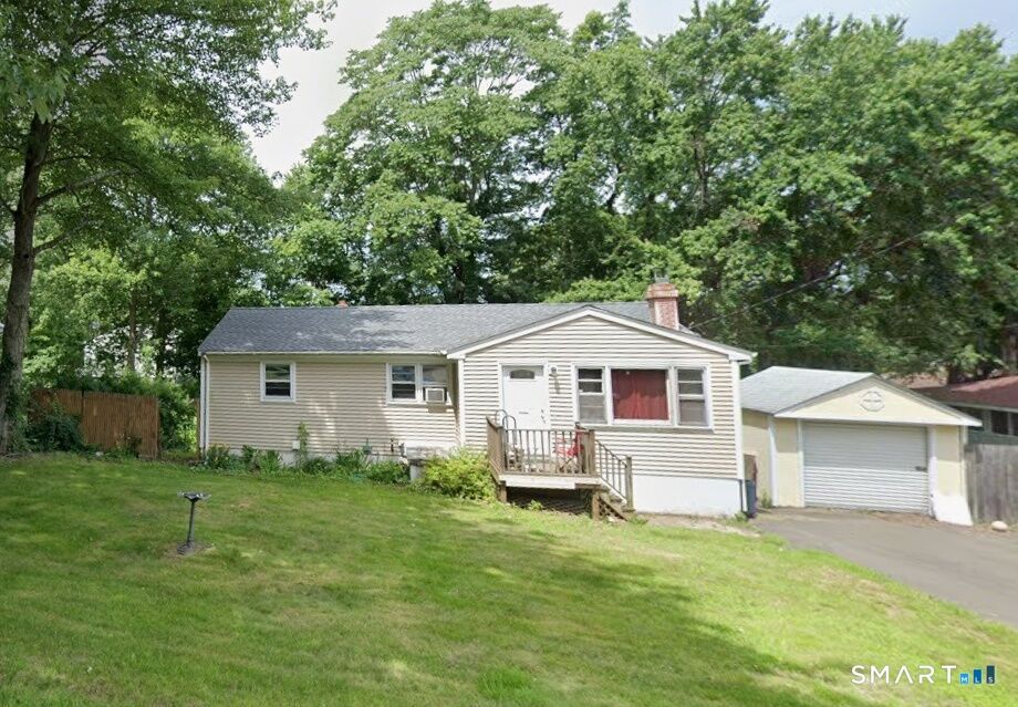 Property Photo:  86 Crest Avenue  CT 06513 