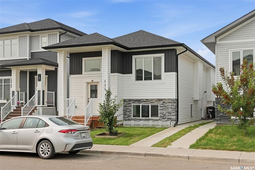 Property Photo:  171 Thakur Street  SK S7W 1C4 