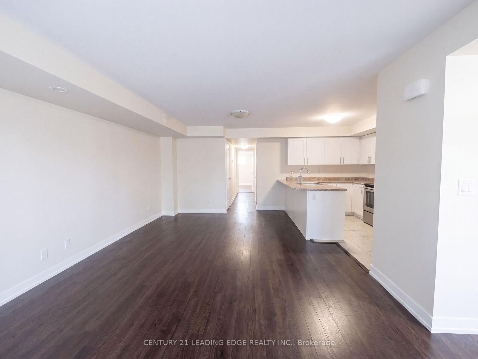 Property Photo:  10 Dunsheath Way 217  ON L6B 1N3 