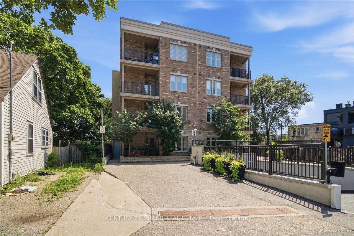 Property Photo:  70 Stewart Street 102  ON L6K 1X5 