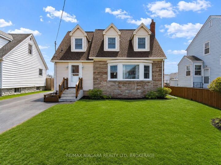 Property Photo:  124 Neff Street  ON L3K 3T4 