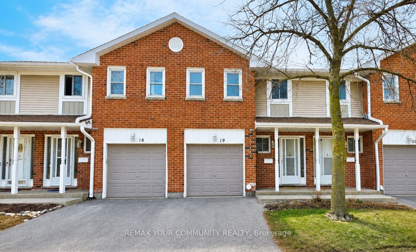 Property Photo:  210 Highland Crescent 19  ON N2M 5H7 