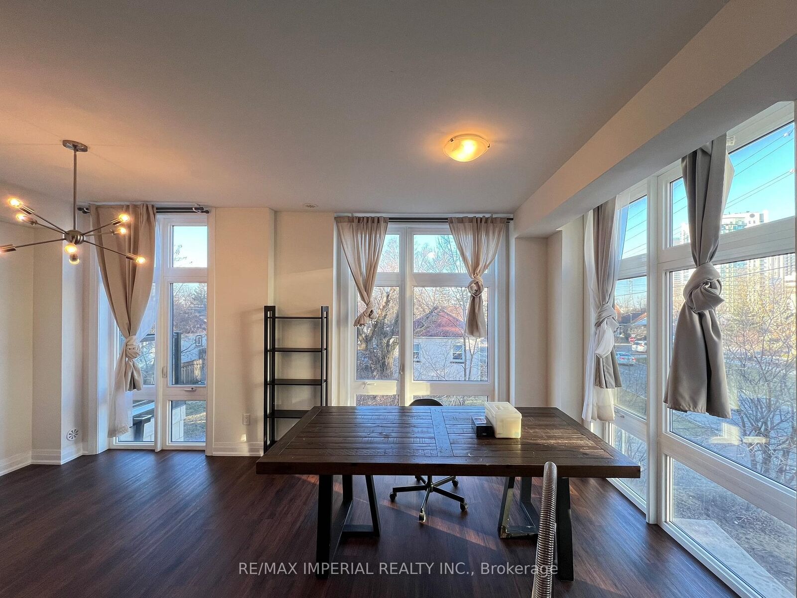 Property Photo:  23 Eldora Avenue 93  ON M2M 1R3 