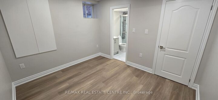 Property Photo:  389-1 Nairn Circle Bsmt.  ON L9T 8A5 
