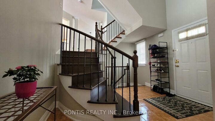 Property Photo:  5535 Glen Erin Drive 65  ON L5M 6H1 