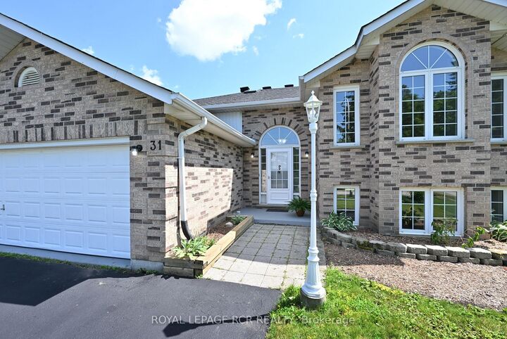 Property Photo:  31 English Drive  ON L0G 1A0 