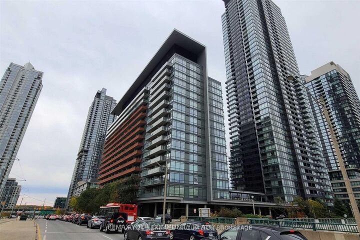 Property Photo:  4K Spadina Avenue 919  ON M5V 3Y9 