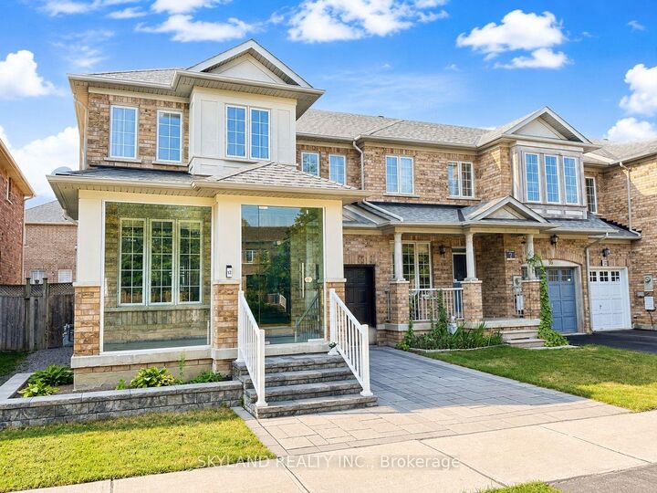 12 Silver Linden Drive — photo 1