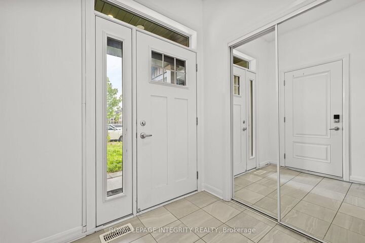Property Photo:  78 Osler Street  ON K2W 0M1 