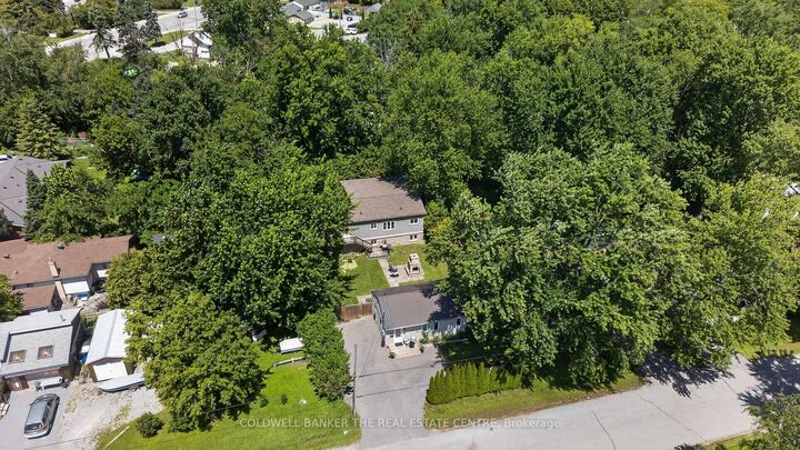 Property Photo: 176 Pleasant Boulevard ON L4P 2S4