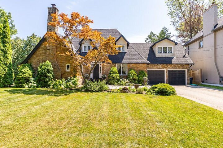 Property Photo: 39 Yorkleigh Avenue ON M9P 1Y3