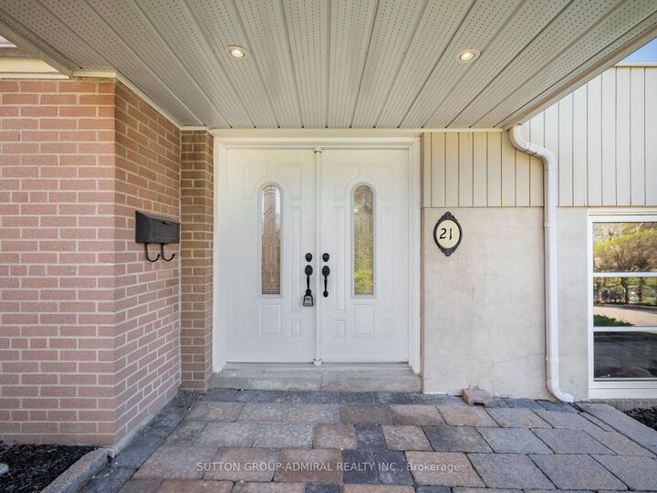 Property Photo: 21 Rialto Drive ON M3A 2N7