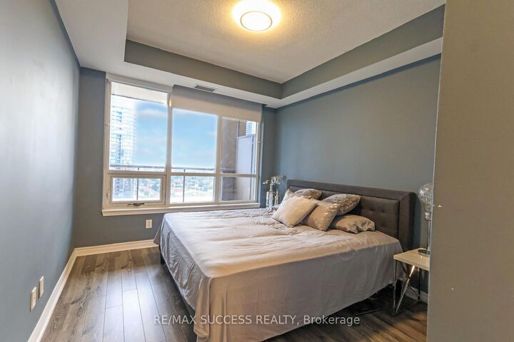 Property Photo:  4090 Living Arts Drive 2603  ON L5B 4M8 