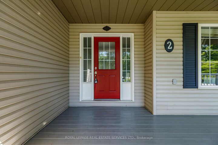 Property Photo:  2 Alexandra Lane  ON L9Z 1N5 