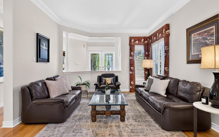 Property Photo:  108 Sweet Water Crescent  ON L4S 2B4 