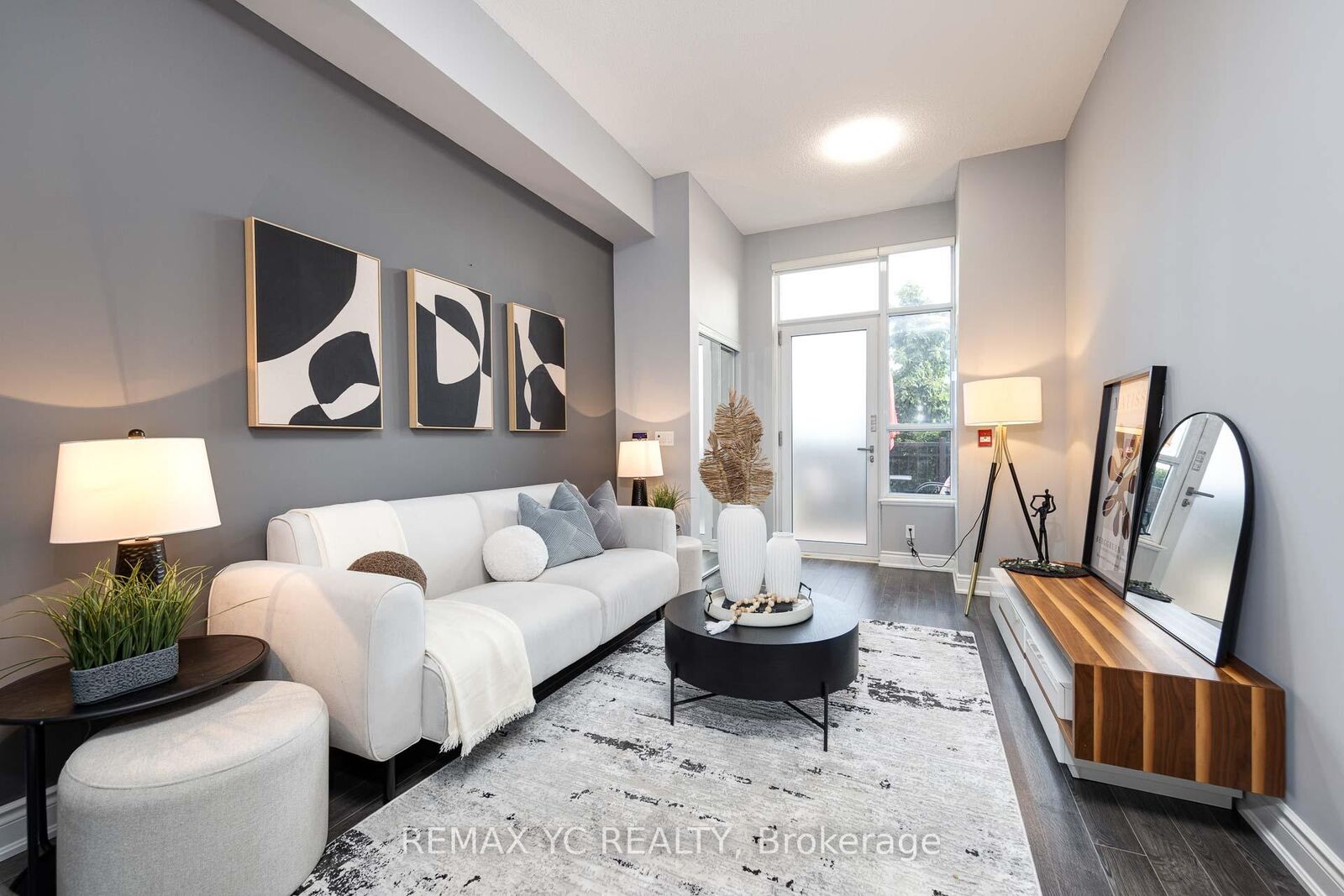 Property Photo:  38 Cedarland Drive 110  ON L6G 0G7 