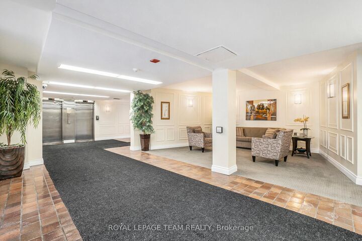 Property Photo:  1356 Meadowlands Drive E 705  ON K2E 6K6 