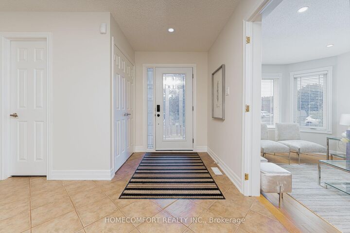 Property Photo: 68 Grace Crescent ON L4N 9S5