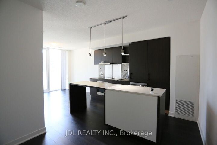 Property Photo:  88 Harbour Street 1705  ON M5J 0C3 
