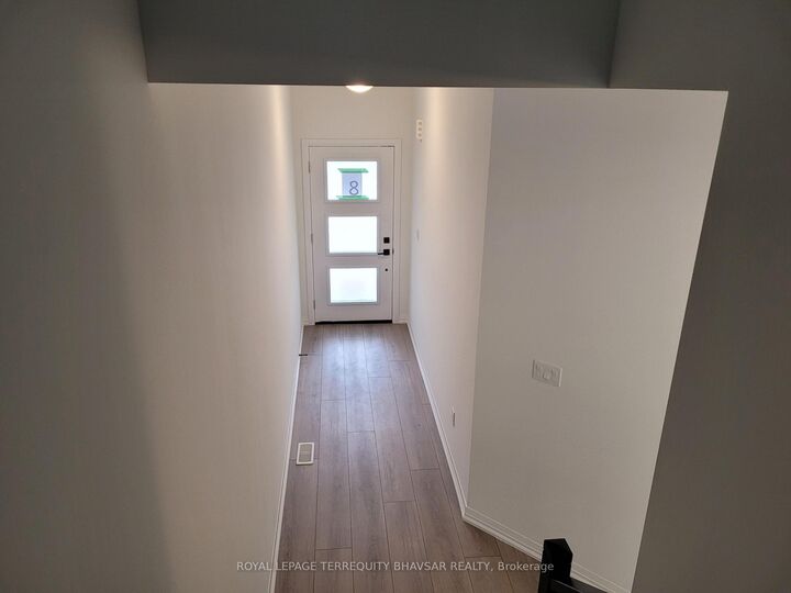 Property Photo:  4552 Portage Road 8  ON L2E 6A8 