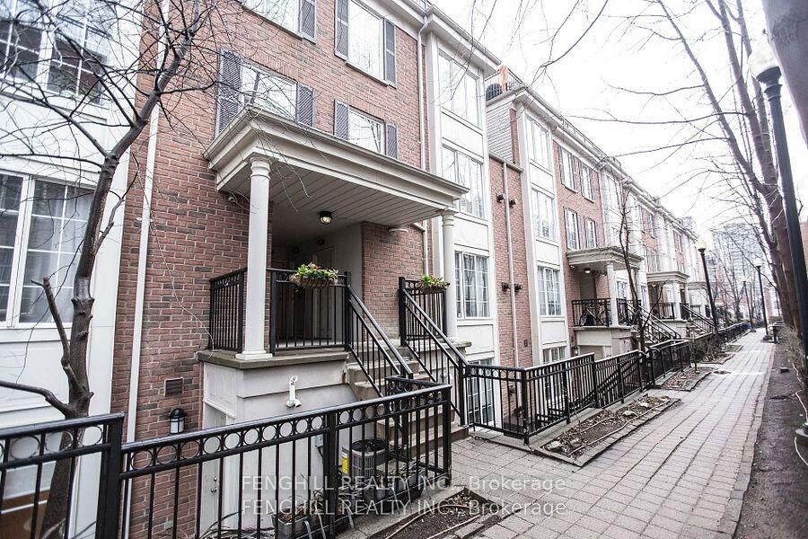 Property Photo:  3 Everson Drive 208  ON M2N 7C2 