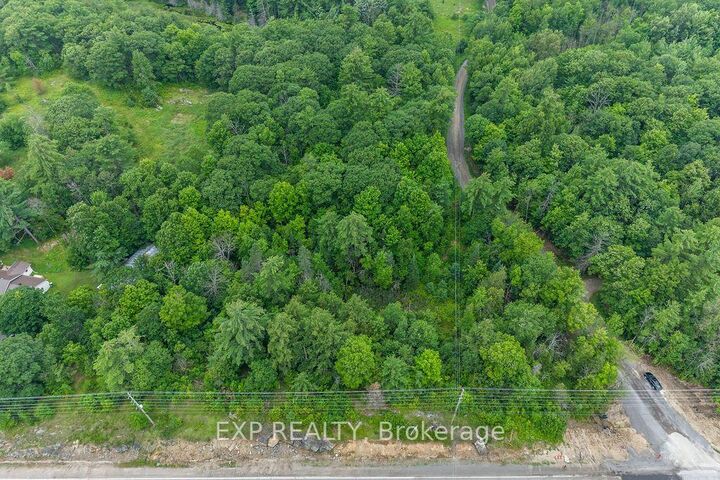 00 Riopelle Road — photo 1