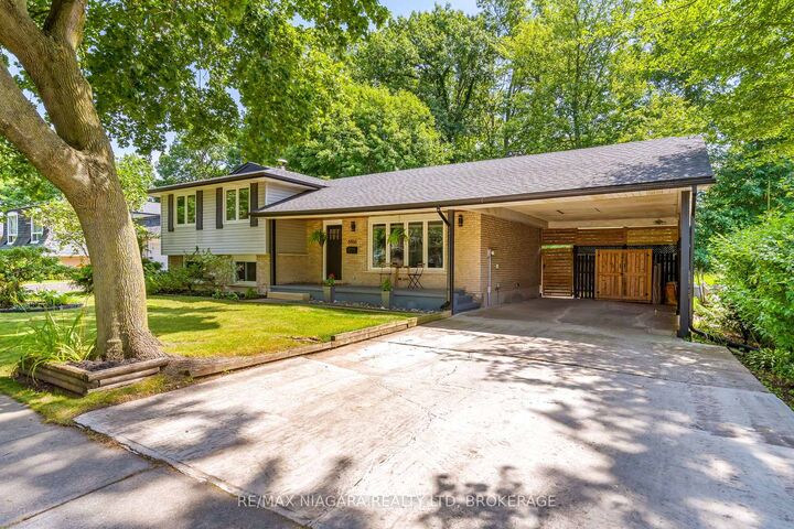 Property Photo:  6866 Dellpark Drive  ON L2J 2B8 