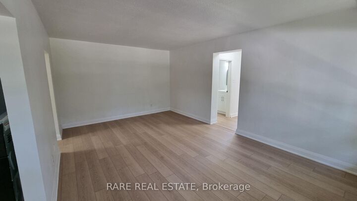 Property Photo: 431 Martha Street W 7 ON L7R 2P6