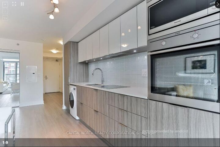 Property Photo:  318 Richmond Street W 502  ON M5V 0B4 