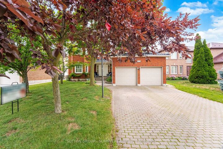Property Photo: 5640 Turney Drive ON L5M 4Y9