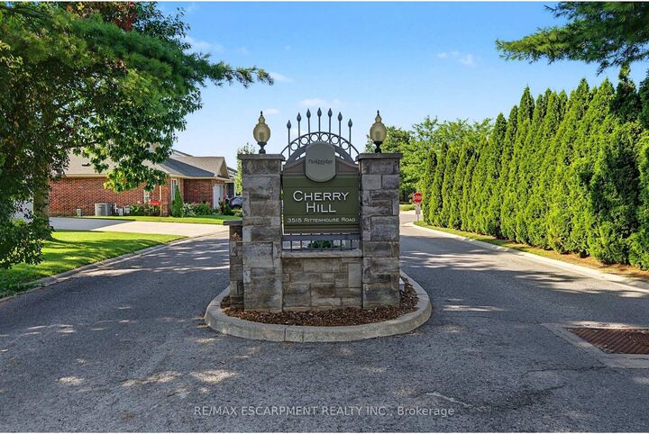 Property Photo: 3913 Primrose Lane ON L0R 2C0