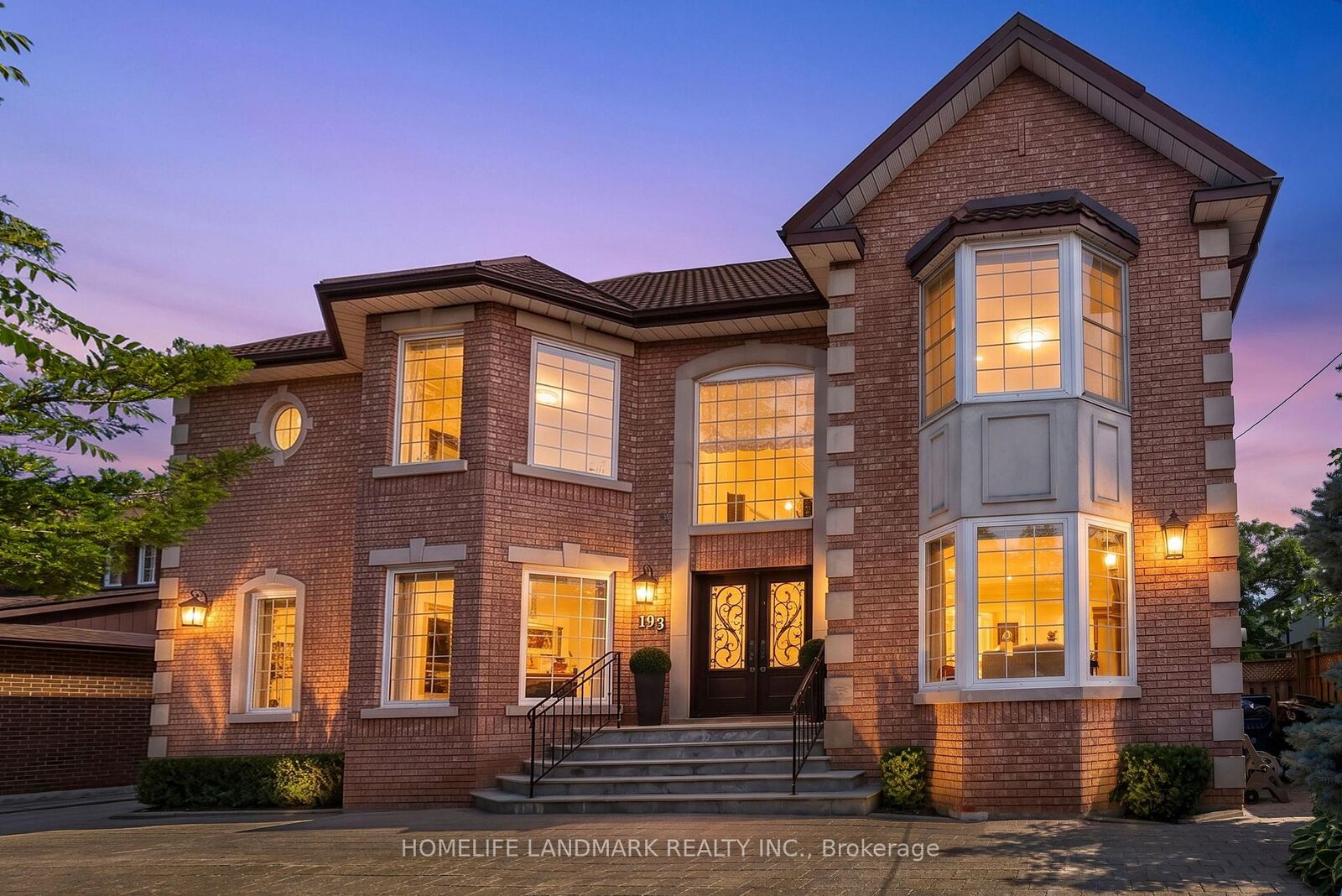 Property Photo: 193 Codsell Avenue ON M3H 3W5