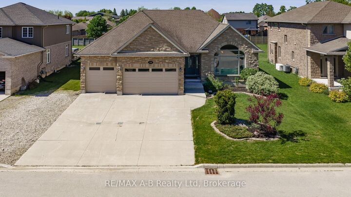Property Photo:  70 Kenton Street  ON N0K 1N0 