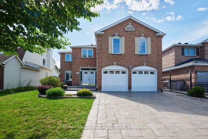 1687 Orford Crescent — photo 1