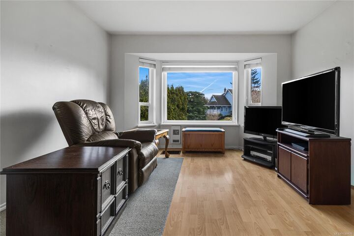 Photo de la propriété:  1674 Aspen Way  BC V9W 7B7 