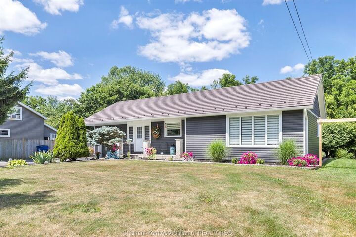 Property Photo: 26 Sherman Street ON N0P 2K0