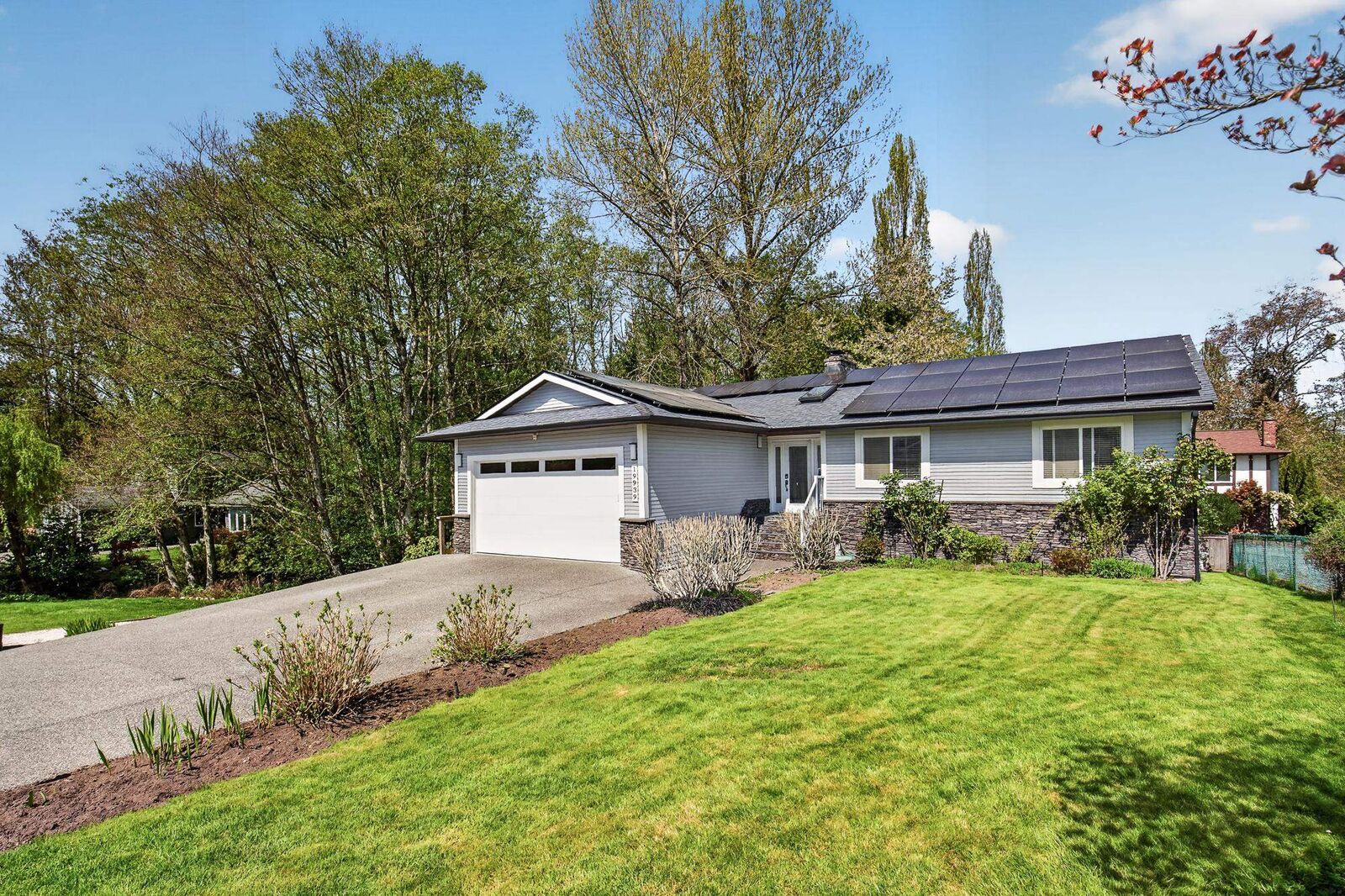 Property Photo: 19939 51 Avenue BC V3A 7P2